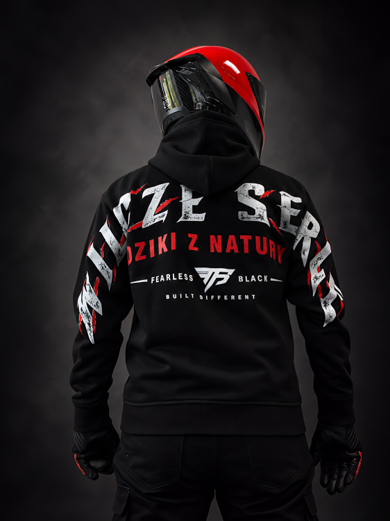 Czarna bluza motocyklowa WILCZE SERCE FEARLESS BLACK - widok z tyłu na modelu