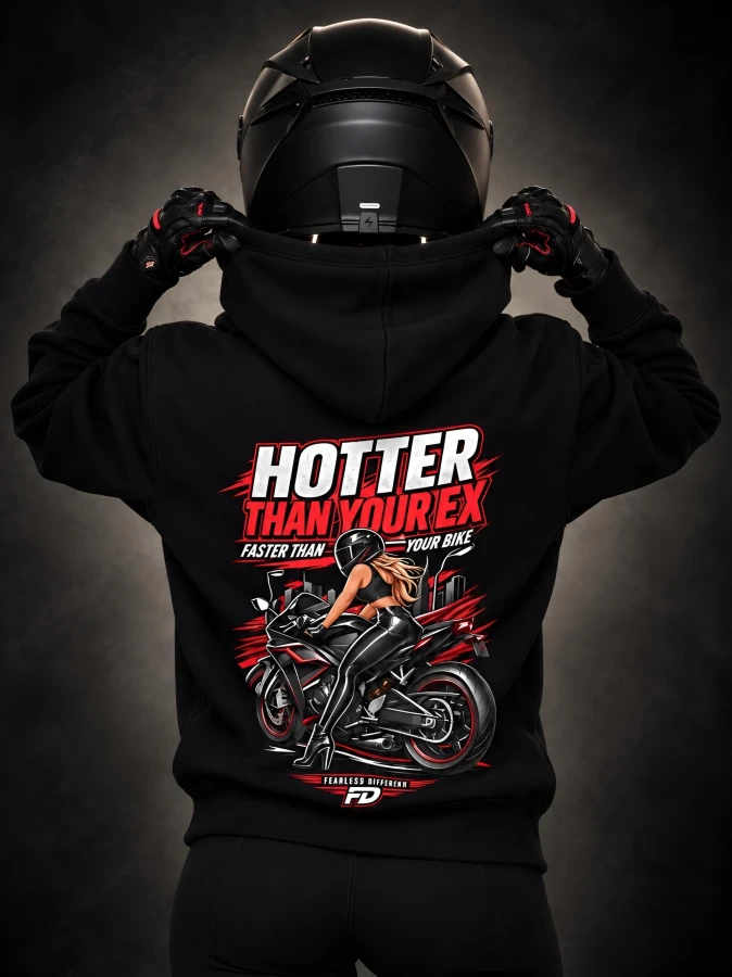 Bluza motocyklowa unisex HOTTER THAN YOUR EX FEARLESS, widok z tyłu na modelce