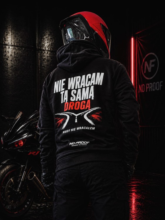 Tył bluzy NIE WRACAM TĄ SAMĄ DROGĄ z dużym nadrukiem FULL BACK